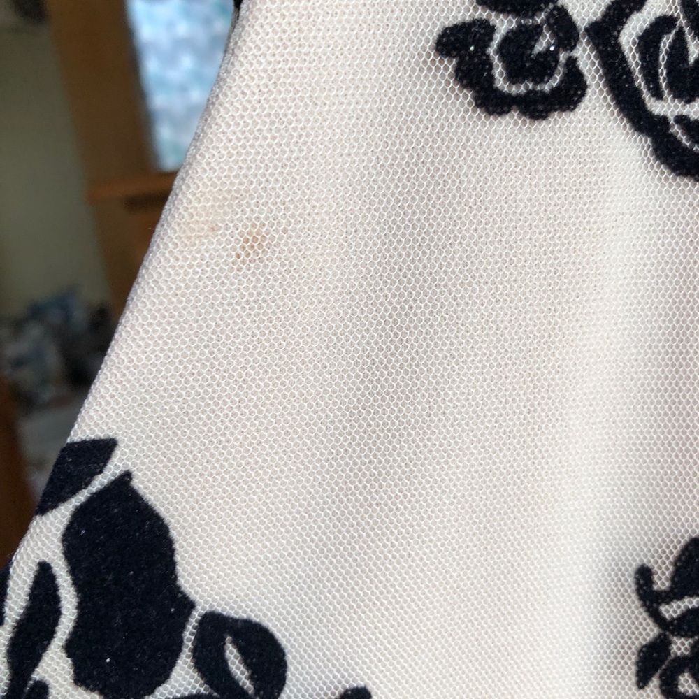 My Michelle roses with sheer overlay dress - Picture 7 of 8